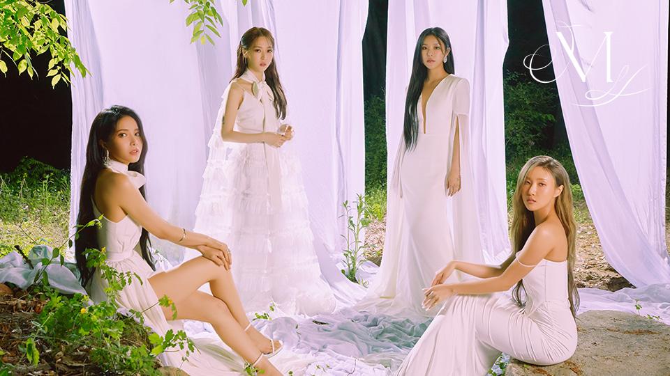 MAMAMOO [WAW] Photo Card Event | MAKESTAR