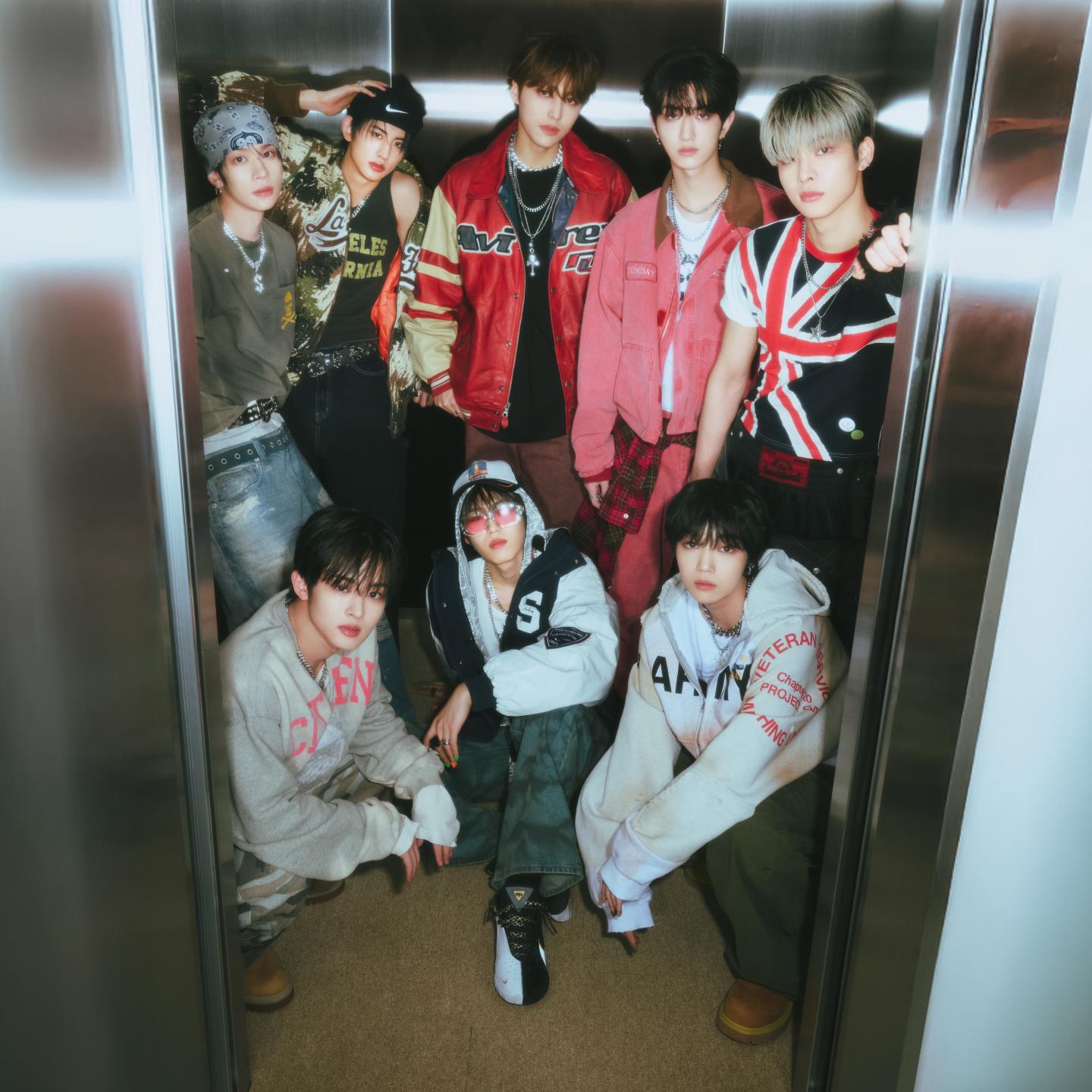 YOUNITE ウンサン サインポラ MAKESTAR サンタ