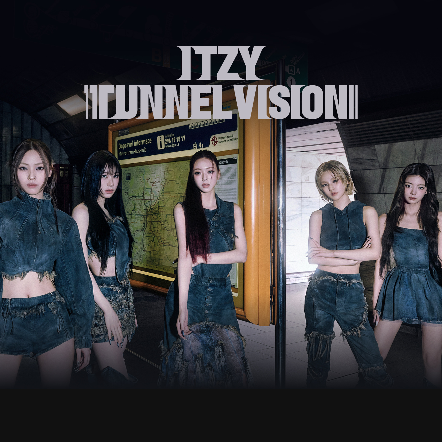 ITZY makestar スペシャルイベント トレカ リア 直筆サイン ITZY GWBG makestar 直筆サイン トレカ リア - メルカリ