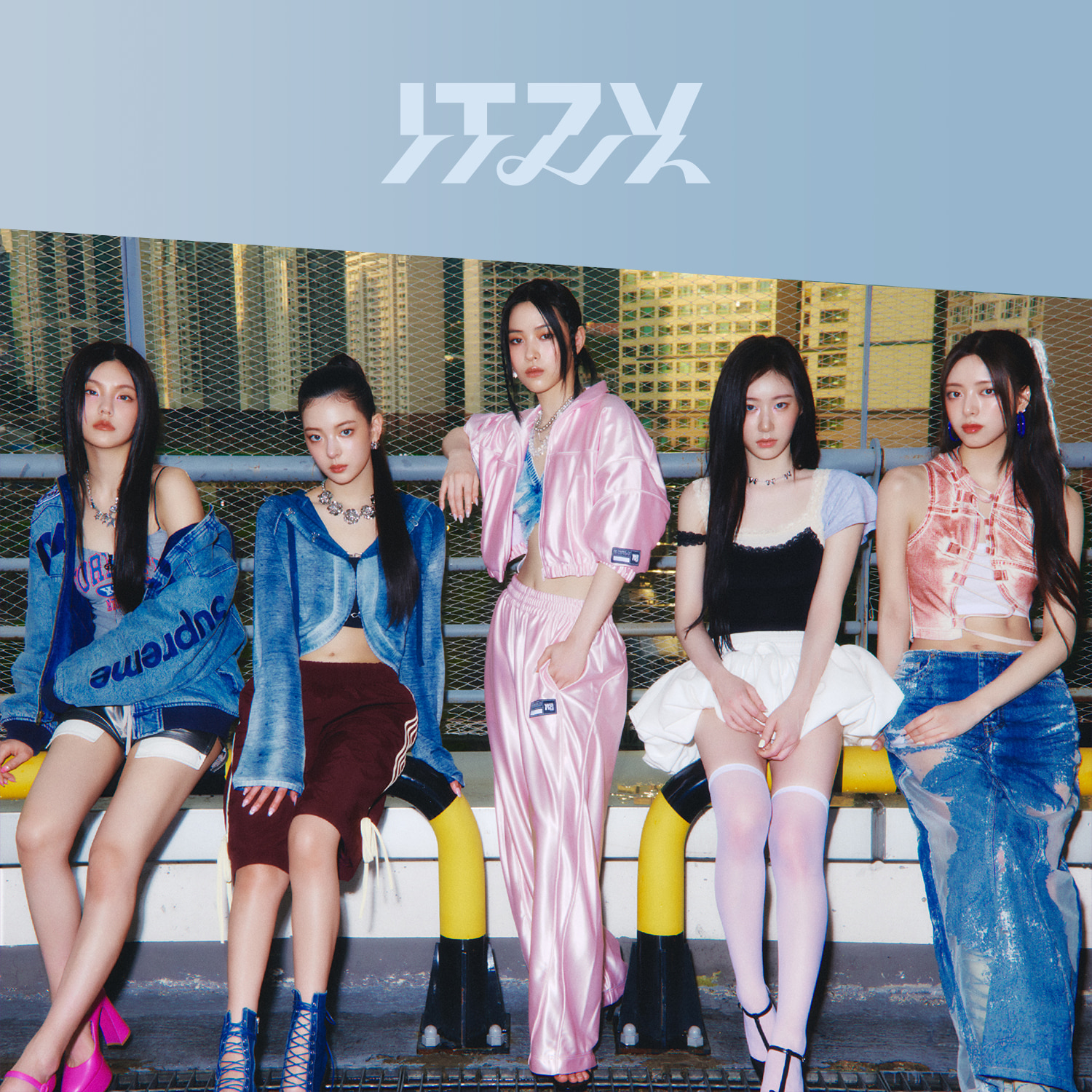 ITZY [GOLD] STANDARD VER. SPECIAL MEET&CALL EVENT | MAKESTAR