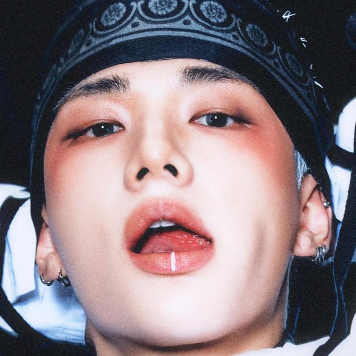 Straykids スキズ ハン oddinary Makestar 特典 straykids oddinary 特典 withdrama ハン - メルカリ